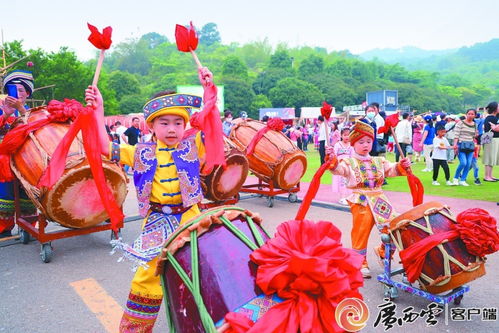 八桂欢歌庆“三月三”——广西日报推出三版图片特辑聚焦主会场开幕式盛况及马戏团表演